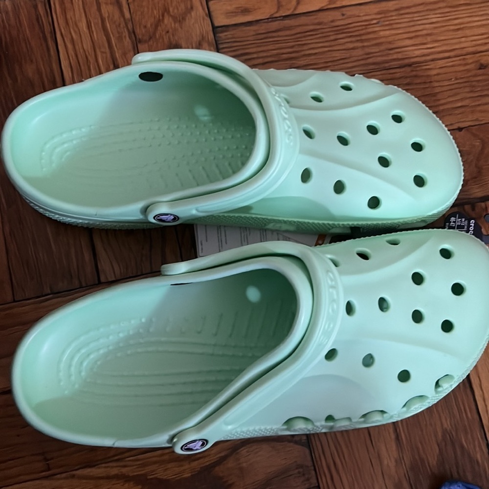 NWT crocs green size/ 12 men - Picture 2 of 4